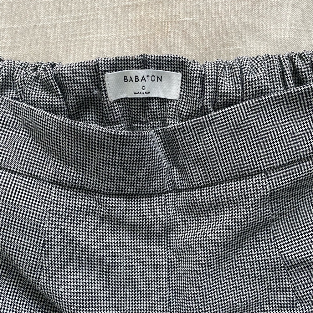 Babaton size 0 grey plaid crop slacks